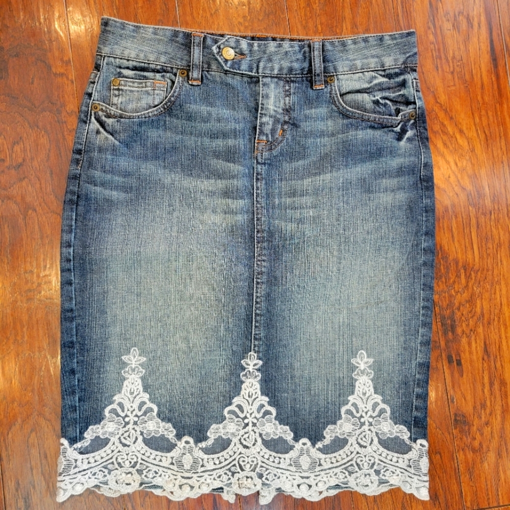 The Limited Denim Lace Embroidered Embroidery Crochet 2 pencil Skirt levi